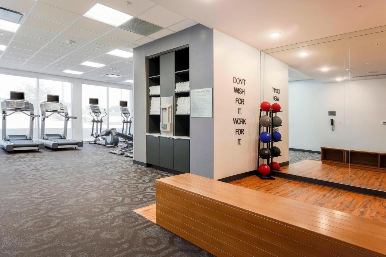 | Fairfield Inn & Suites by Marriott Decatur at Decatur Conference Center