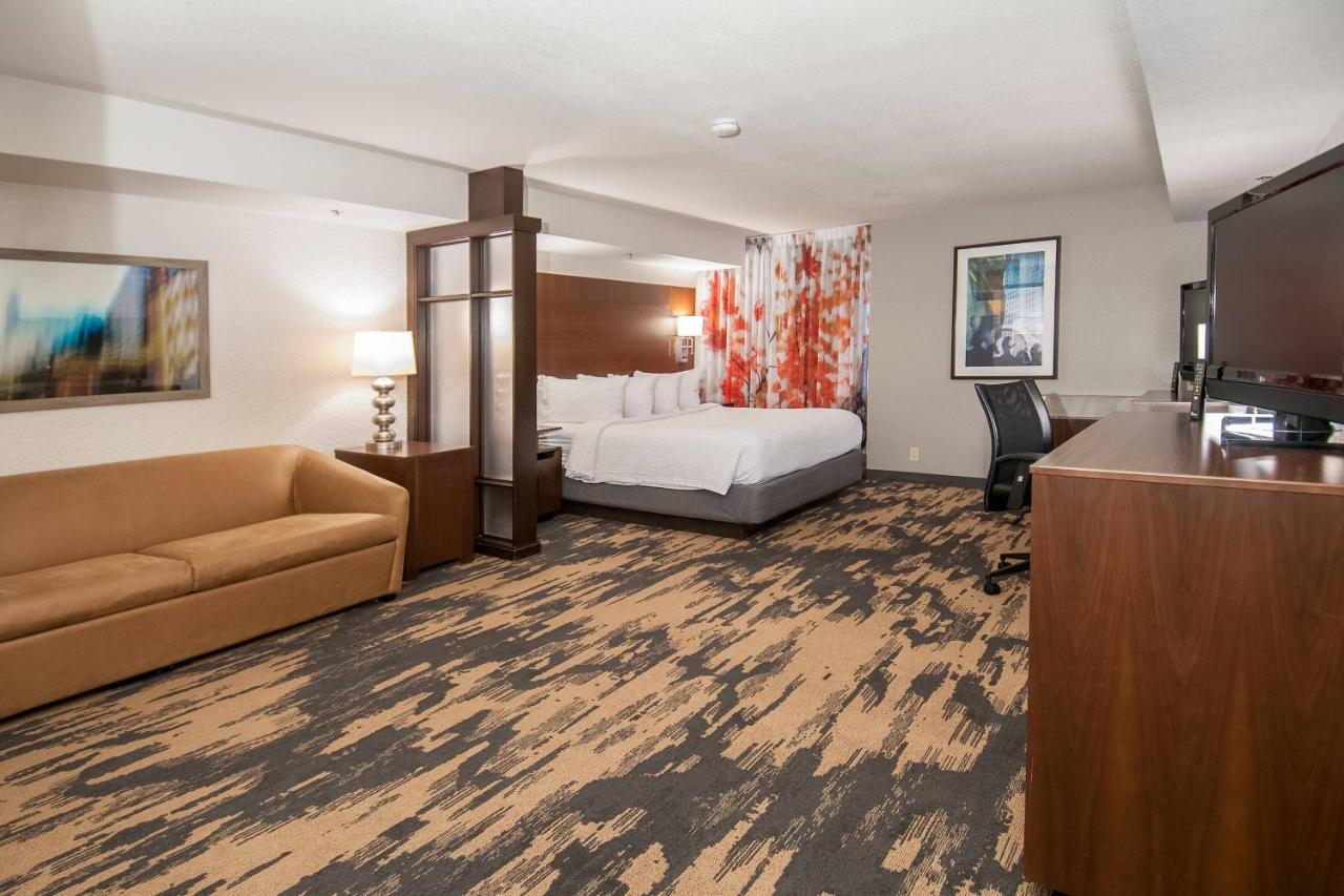 | Fairfield Inn & Suites by Marriott Dallas DFW Airport South/Irving