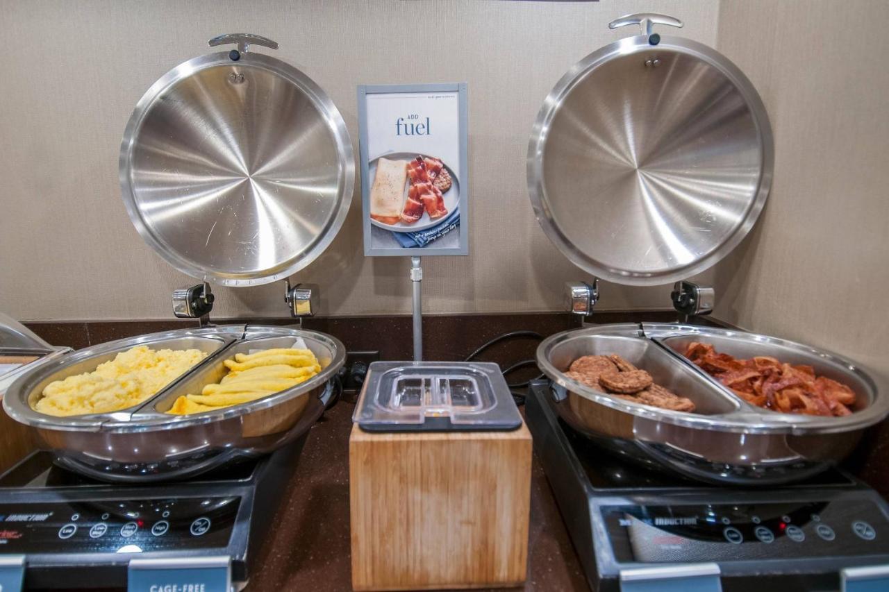 | Fairfield Inn & Suites by Marriott Dallas DFW Airport South/Irving