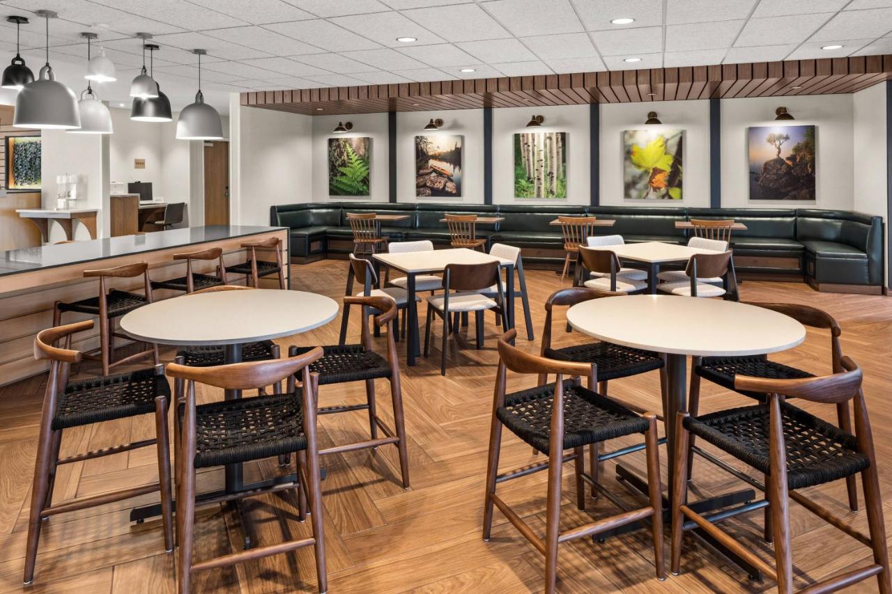 | Fairfield by Marriott Inn & Suites Duluth