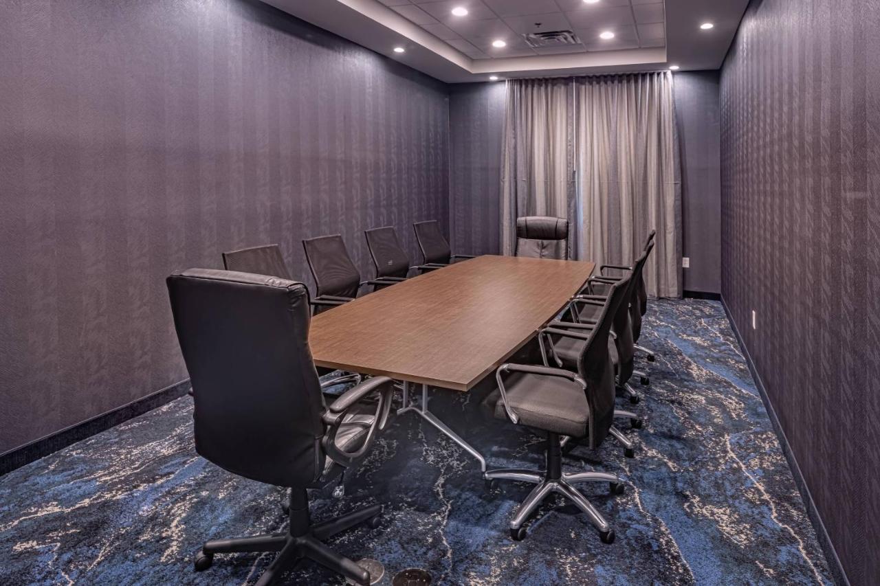 | Fairfield Inn & Suites by Marriott Fort Worth Northeast