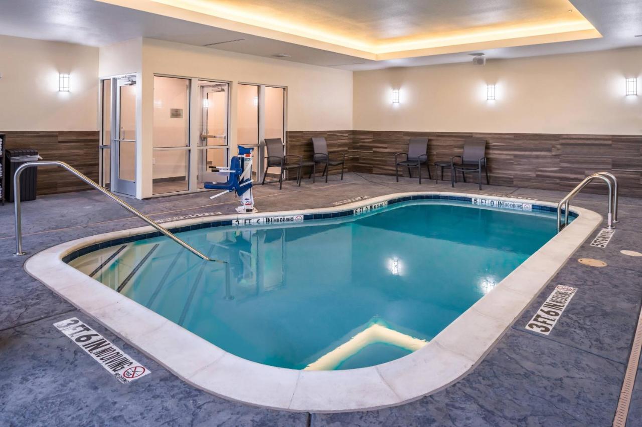 | Fairfield Inn & Suites by Marriott Fort Worth Southwest at Cityview