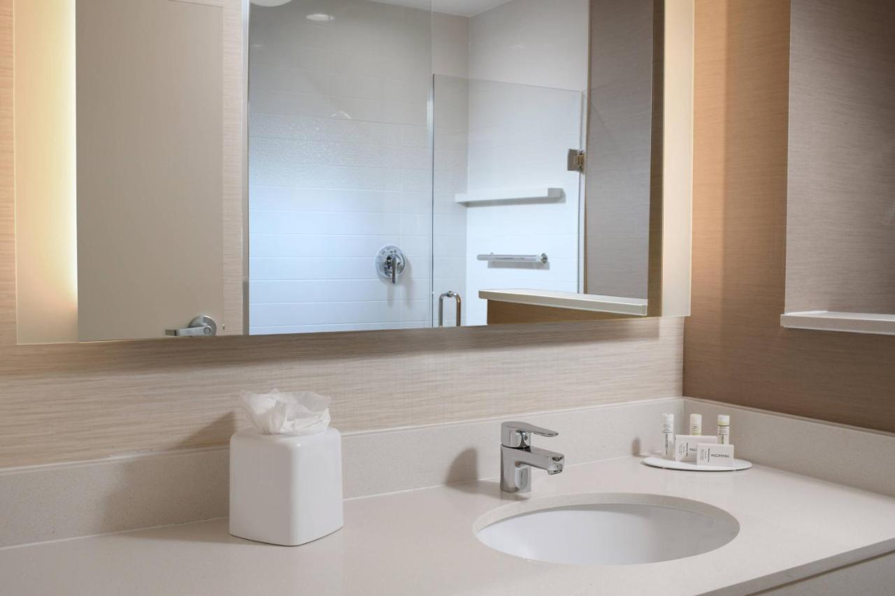 | Fairfield Inn & Suites by Marriott Fort Worth South/Burleson