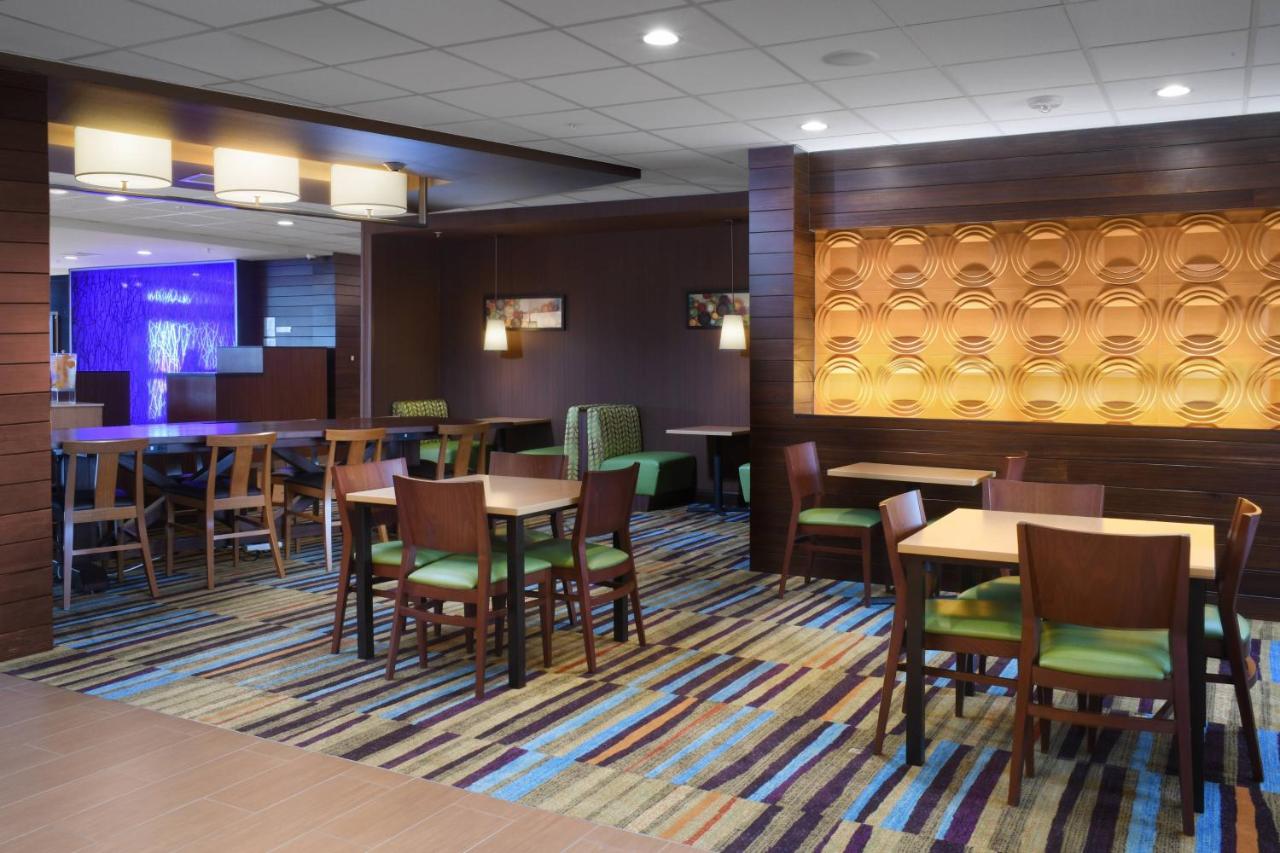 | Fairfield Inn & Suites by Marriott Fort Worth South/Burleson