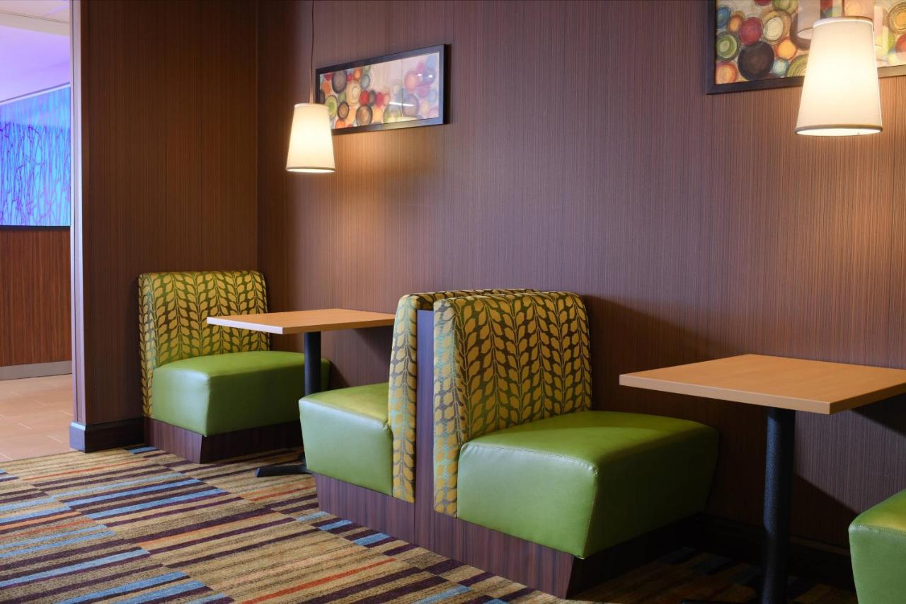 | Fairfield Inn & Suites by Marriott Fort Worth South/Burleson