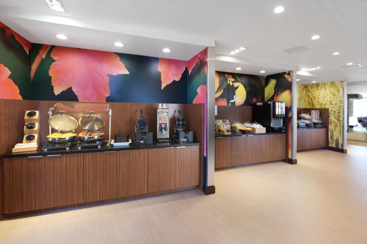 | Fairfield Inn & Suites by Marriott Fort Worth South/Burleson