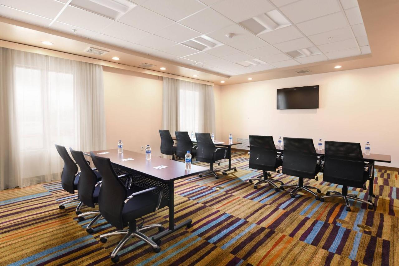 | Fairfield Inn & Suites by Marriott Fort Worth South/Burleson