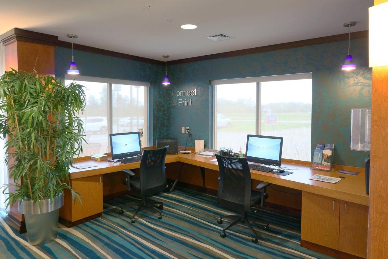 | Fairfield Inn & Suites by Marriott Des Moines Airport