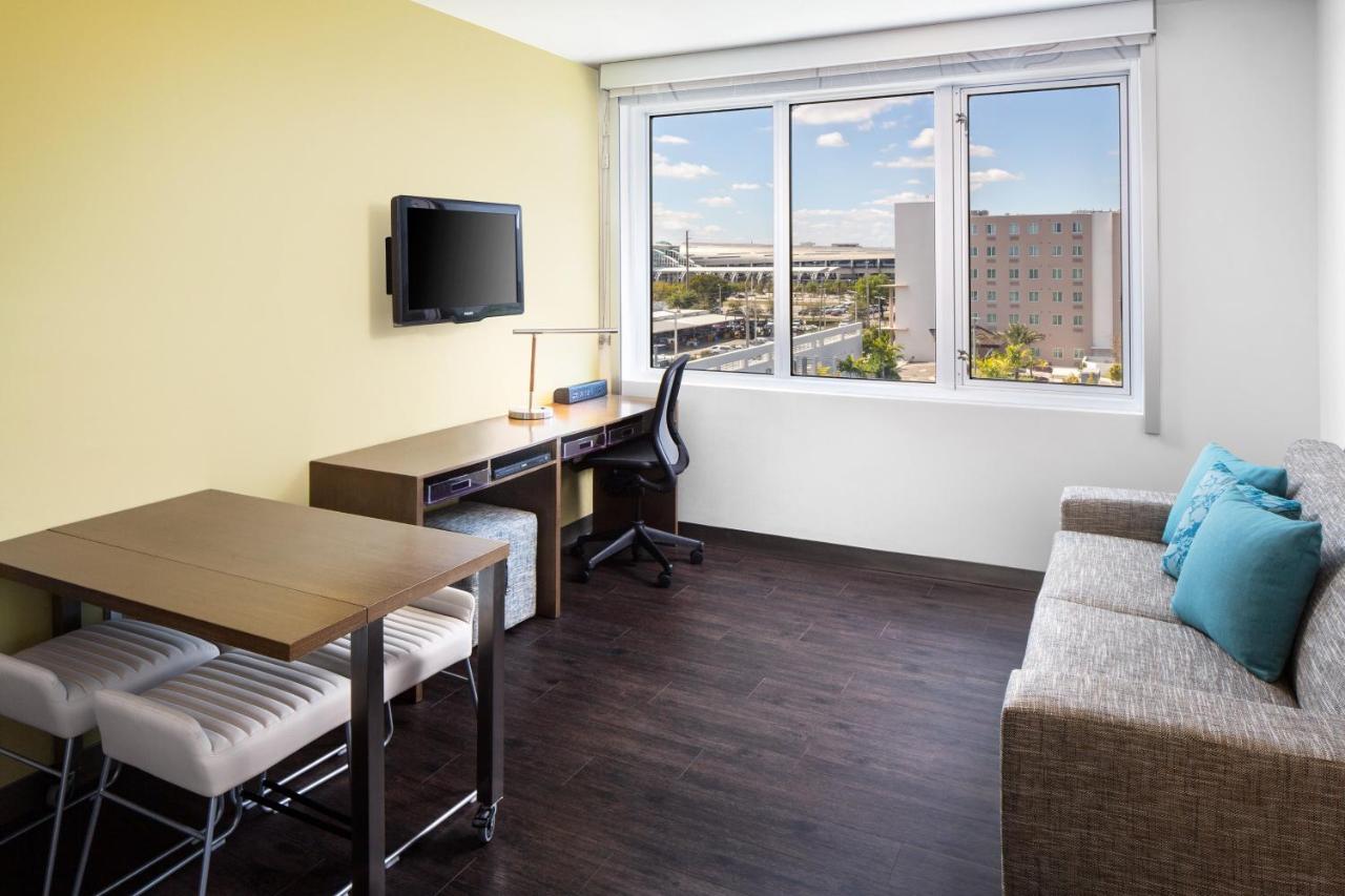 | Element Miami International Airport