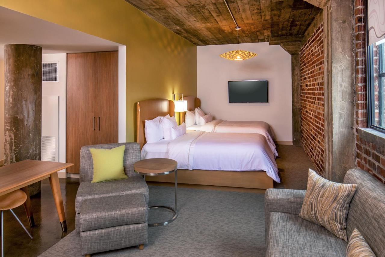 Studio, 2 Queen, Sofa beds: 5 at Element by Marriott Moline