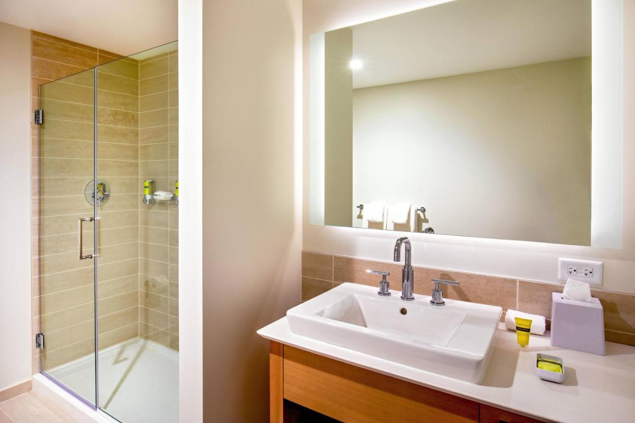 1 Bedroom Suite, King, Sofa bed, Trundle bed at Element by Marriott Moline