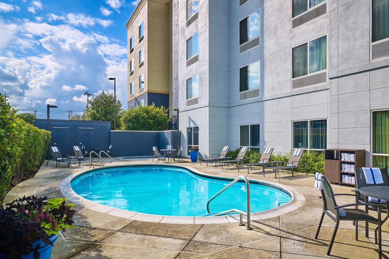 | Fairfield Inn & Suites by Marriott San Antonio NE/ Schertz