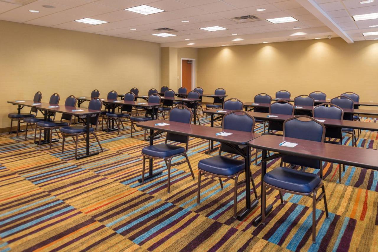 | Fairfield Inn & Suites by Marriott San Antonio NE/ Schertz