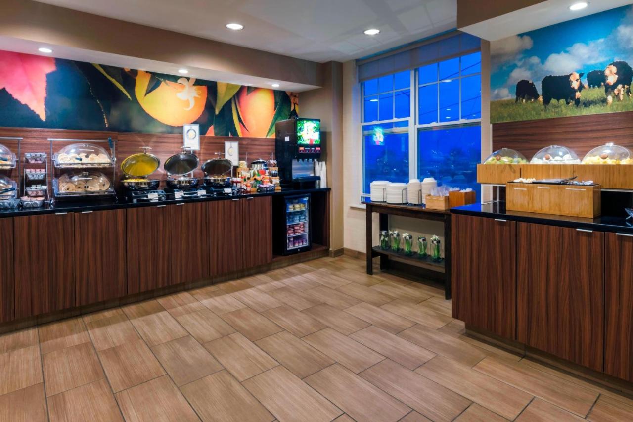 | Fairfield Inn Kansas City Downtown/Union Hill