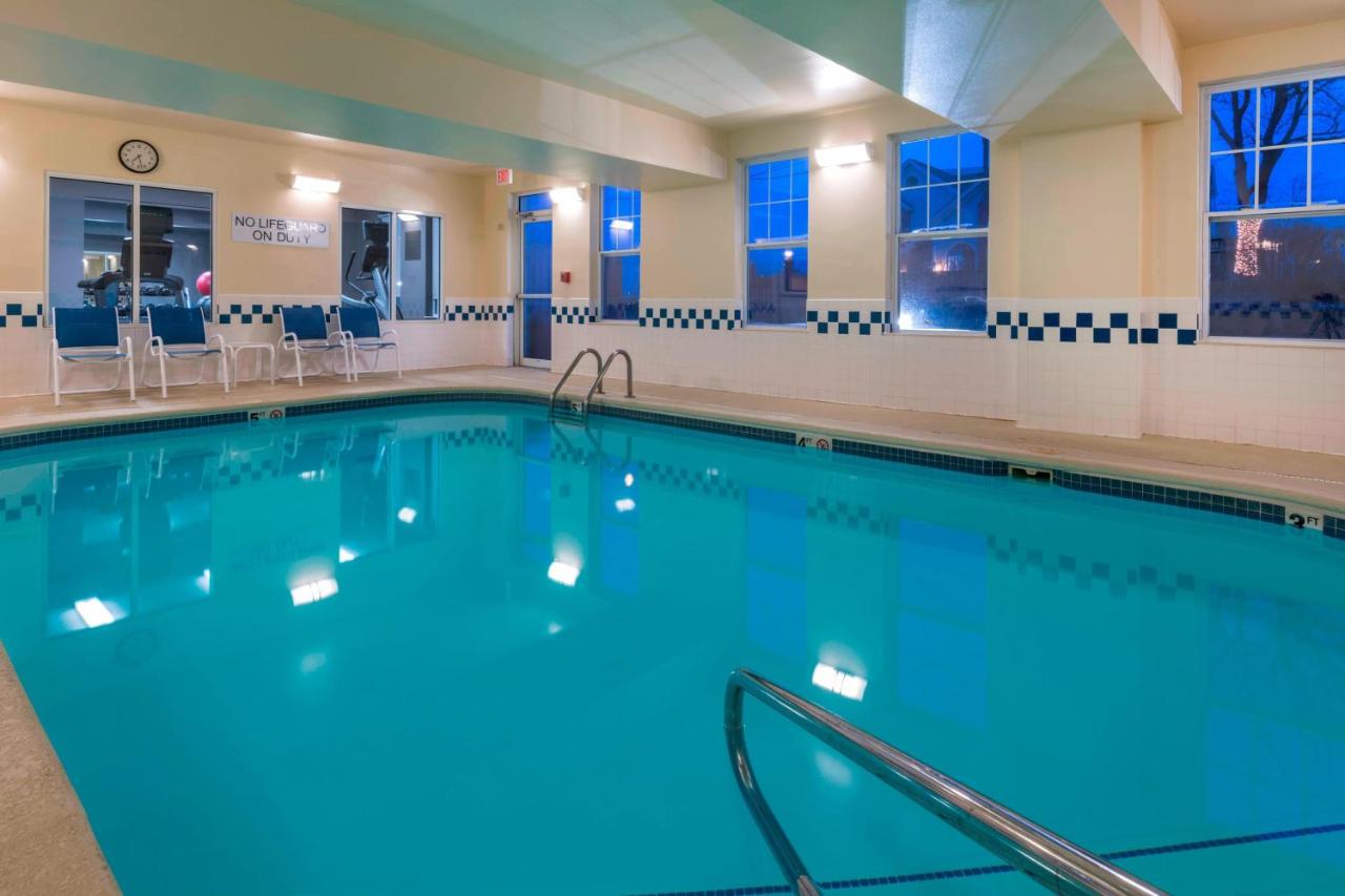 | Fairfield Inn Kansas City Downtown/Union Hill