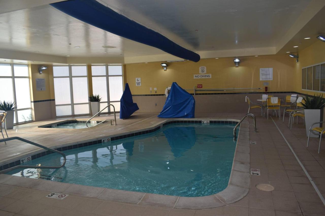 | Fairfield Inn & Suites Kansas City Liberty