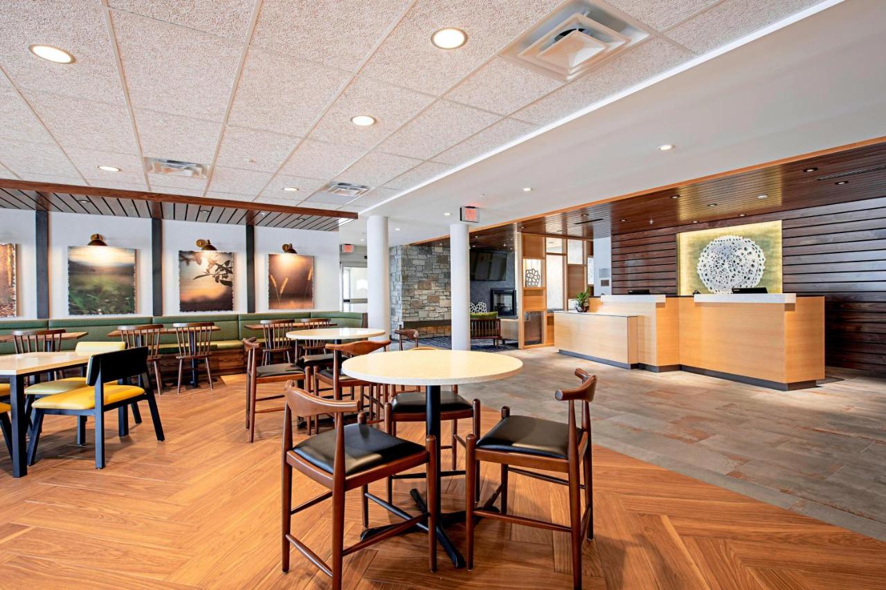 | Fairfield Inn & Suites by Marriott Duluth Waterfront