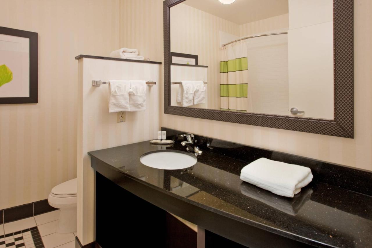 | Fairfield Inn & Suites Kearney