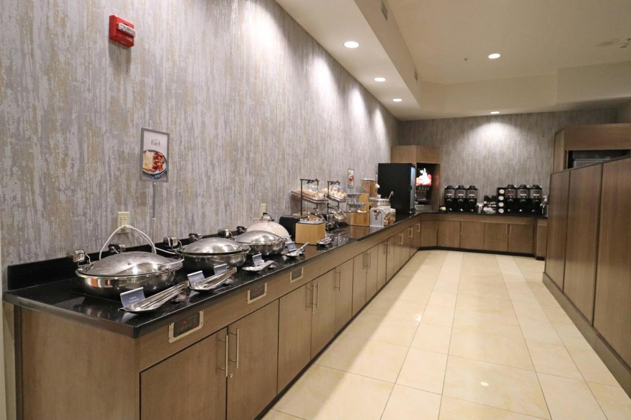| Fairfield Inn & Suites Kearney