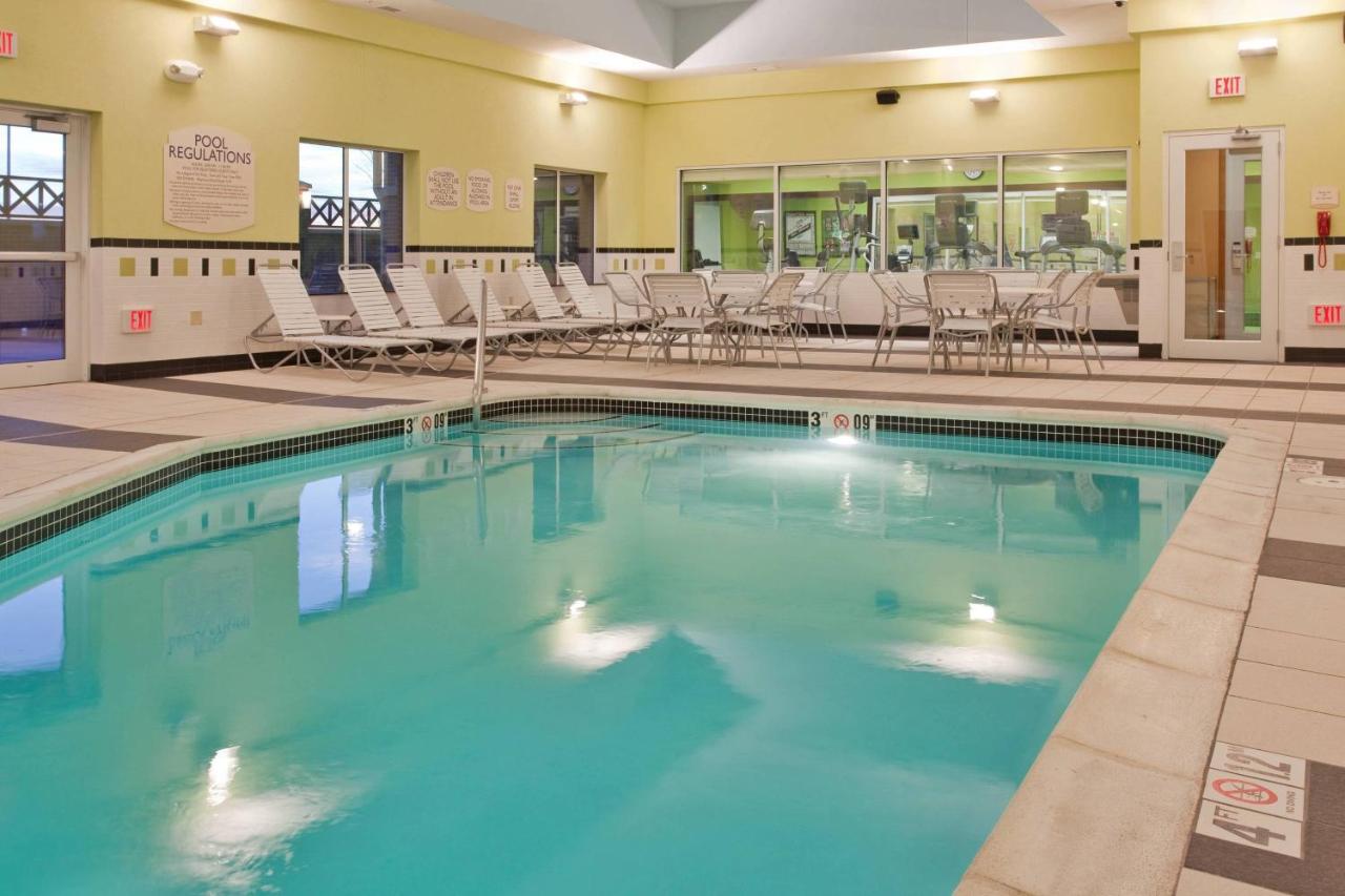 | Fairfield Inn & Suites Kearney