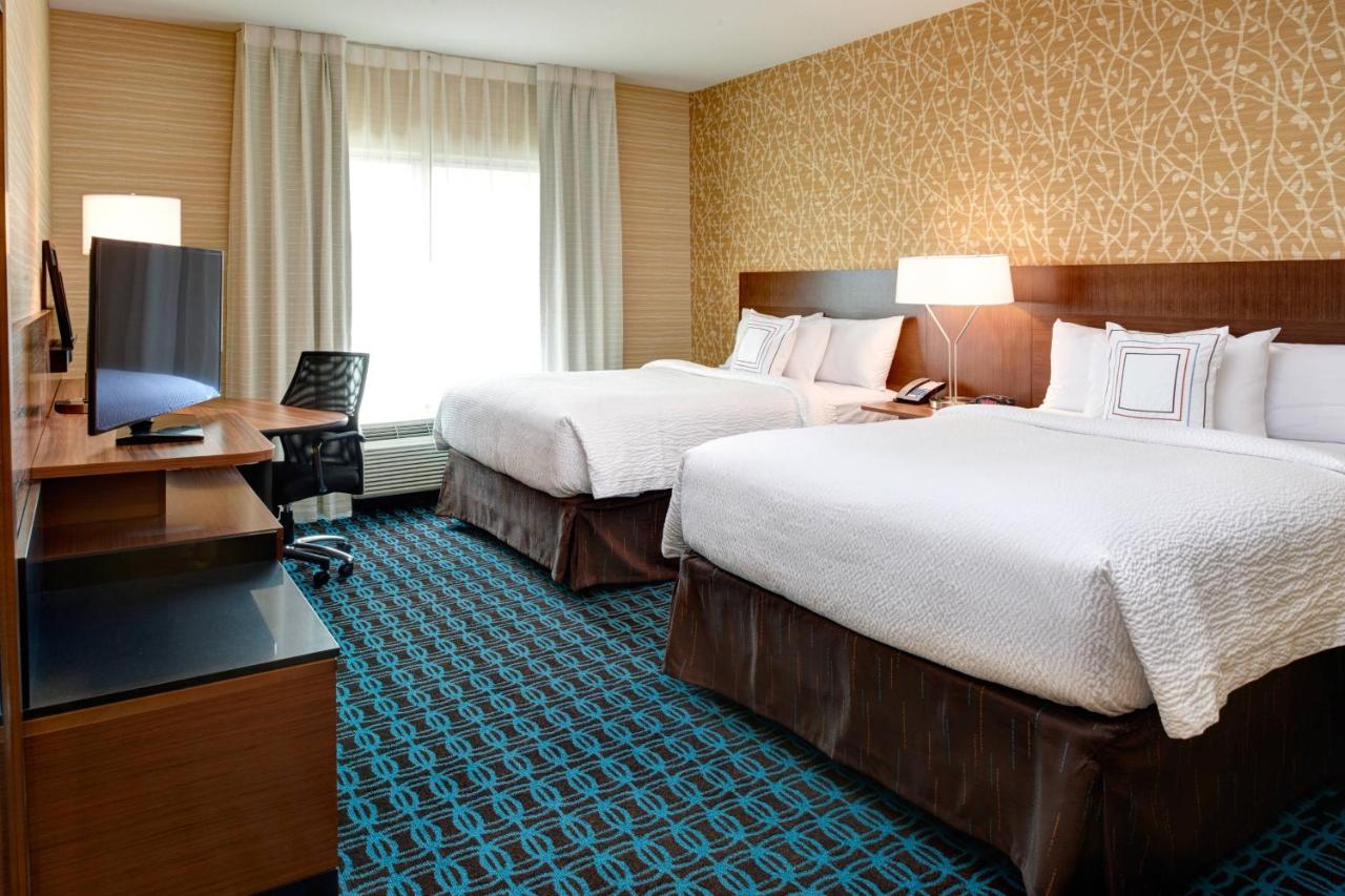 | Fairfield Inn & Suites by Marriott Detroit Troy