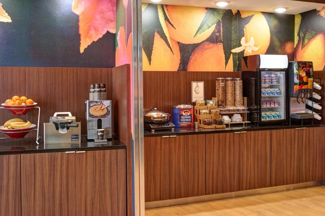 | Fairfield Inn & Suites by Marriott Detroit Troy