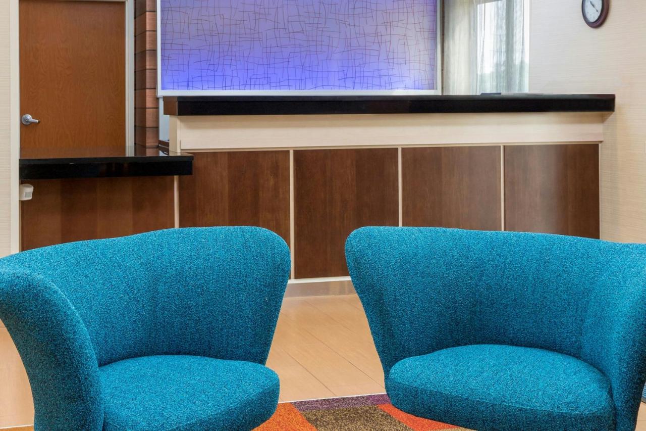 | Fairfield Inn & Suites Kansas City Lee's Summit
