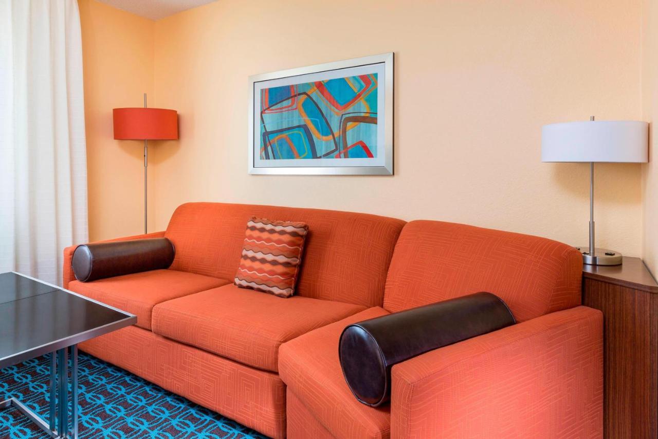 | Fairfield Inn & Suites Kansas City Lee's Summit