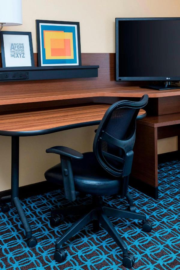 | Fairfield Inn & Suites Kansas City Lee's Summit