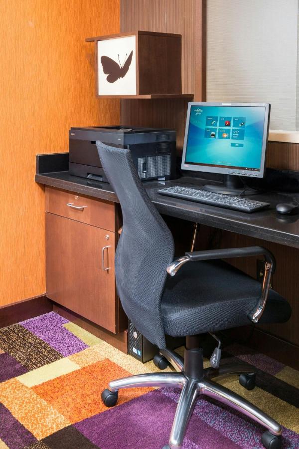 | Fairfield Inn & Suites Kansas City Lee's Summit