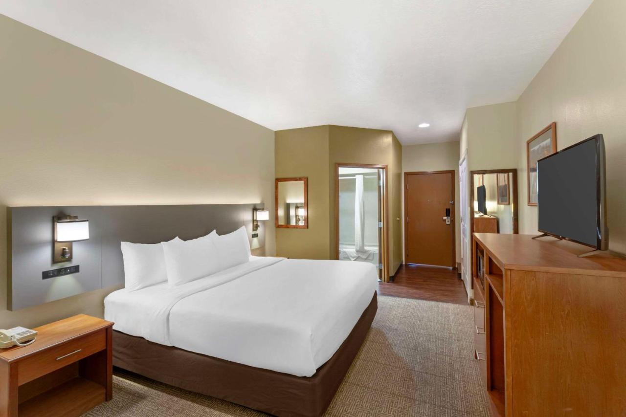 Business King Room at Comfort Inn Richfield I-70