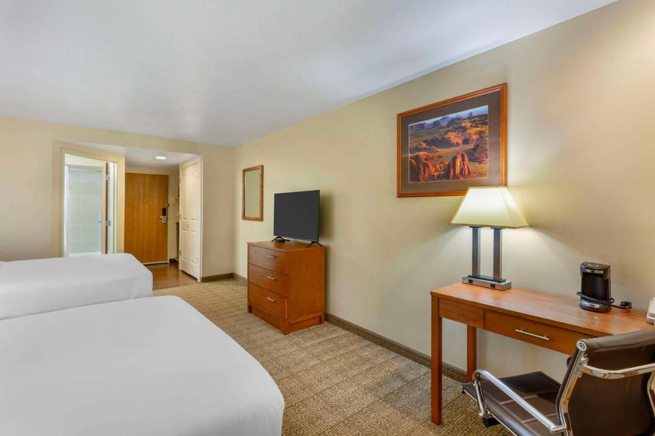 Queen Room with Two Queen Beds - Pet Friendly/Non-Smoking at Comfort Inn Richfield I-70