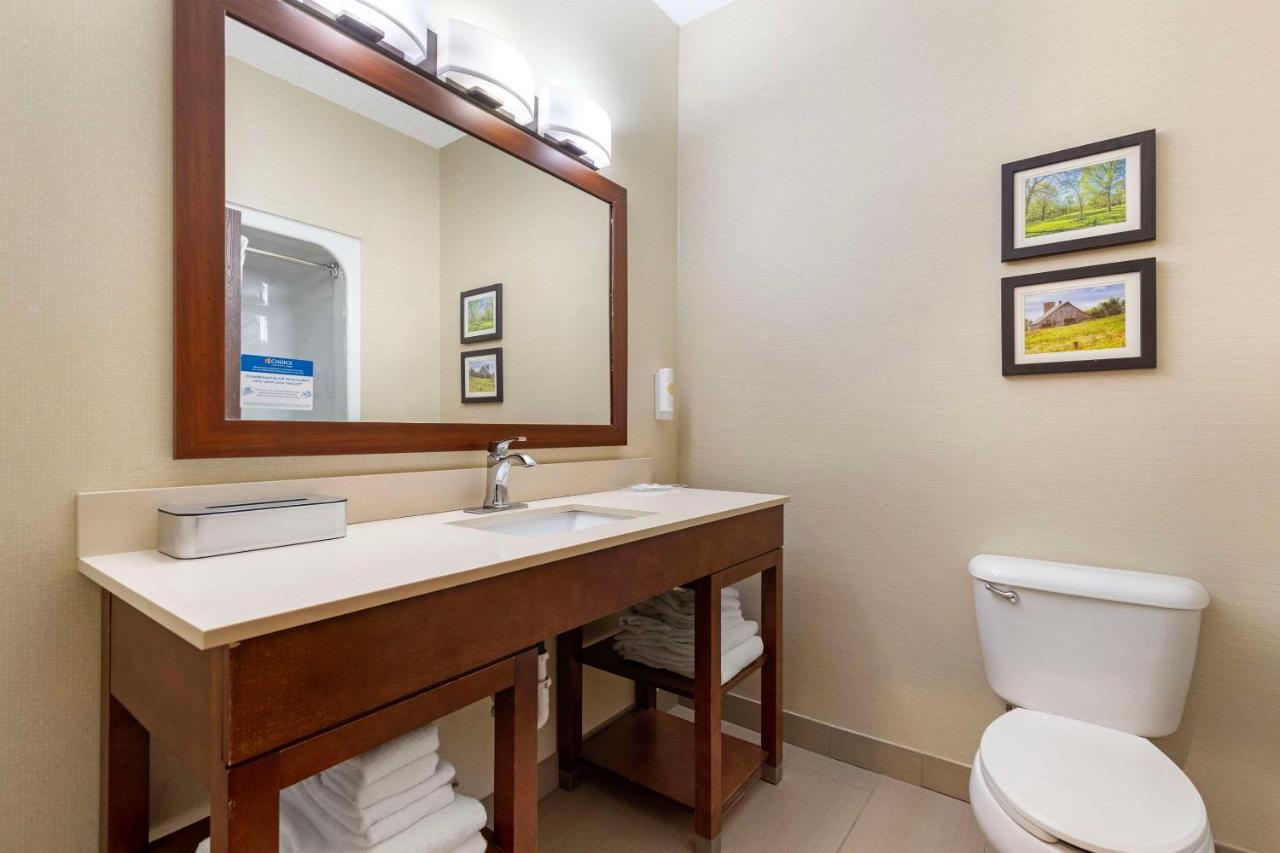 Queen Suite with Two Queen Beds - Non-Smoking at Comfort Suites Cedar Falls Industrial Park