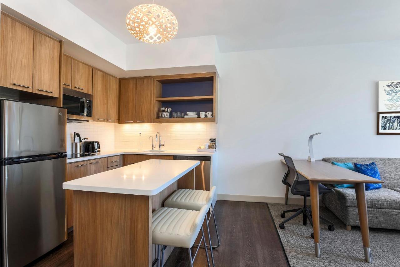 1 Bedroom Suite, 1 King, Sofa bed at Element Ontario Rancho Cucamonga