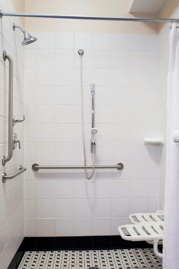 | Fairfield Inn & Suites by Marriott New Buffalo