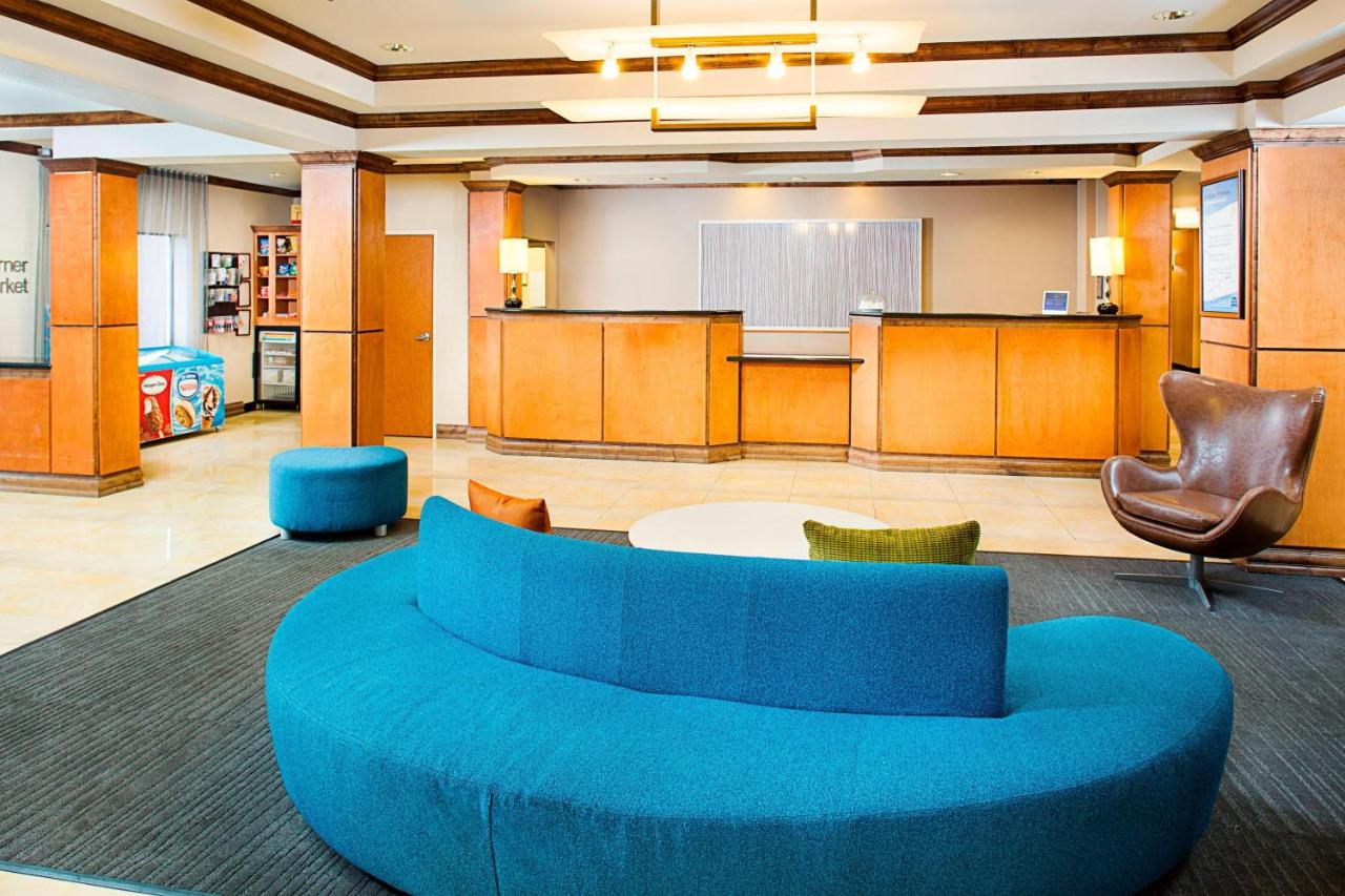 | Fairfield Inn & Suites by Marriott San Antonio Seaworld