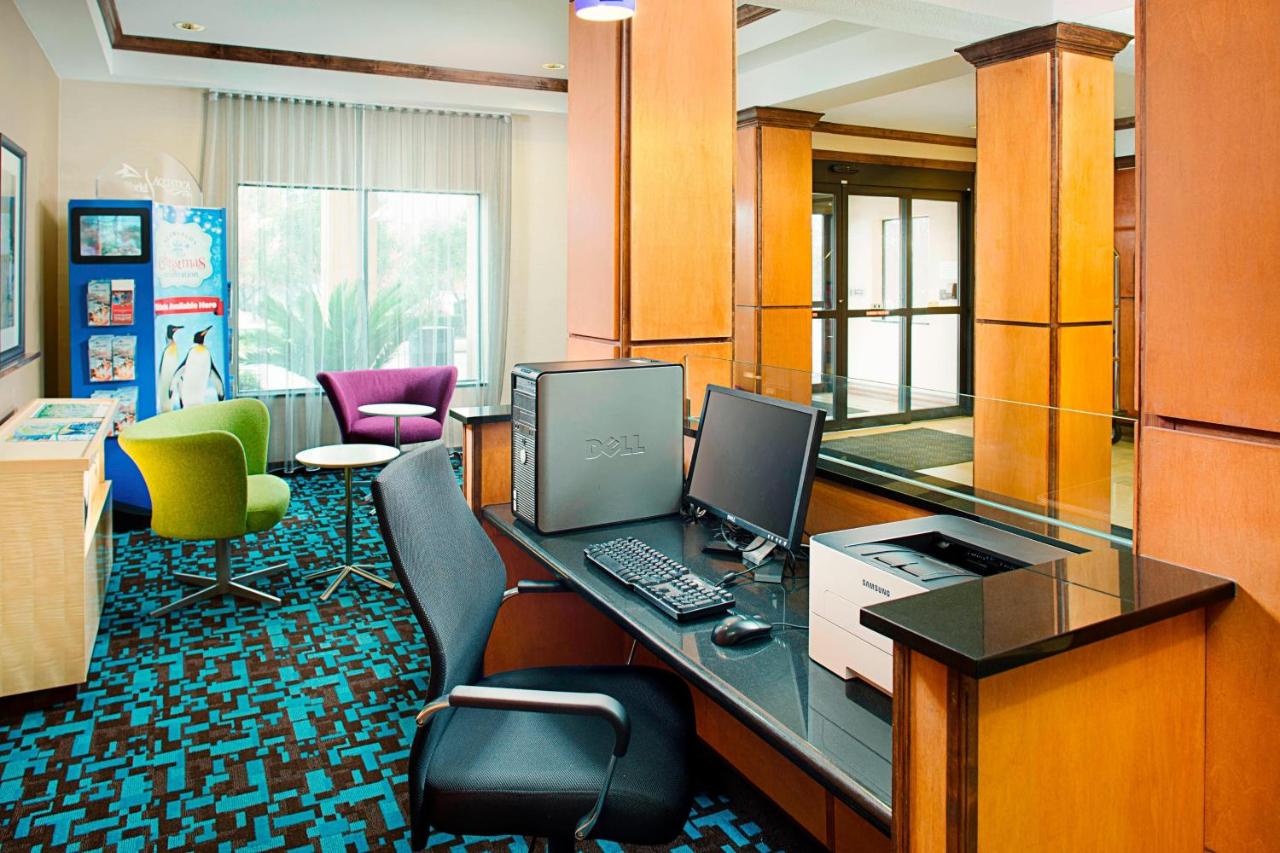 | Fairfield Inn & Suites by Marriott San Antonio Seaworld