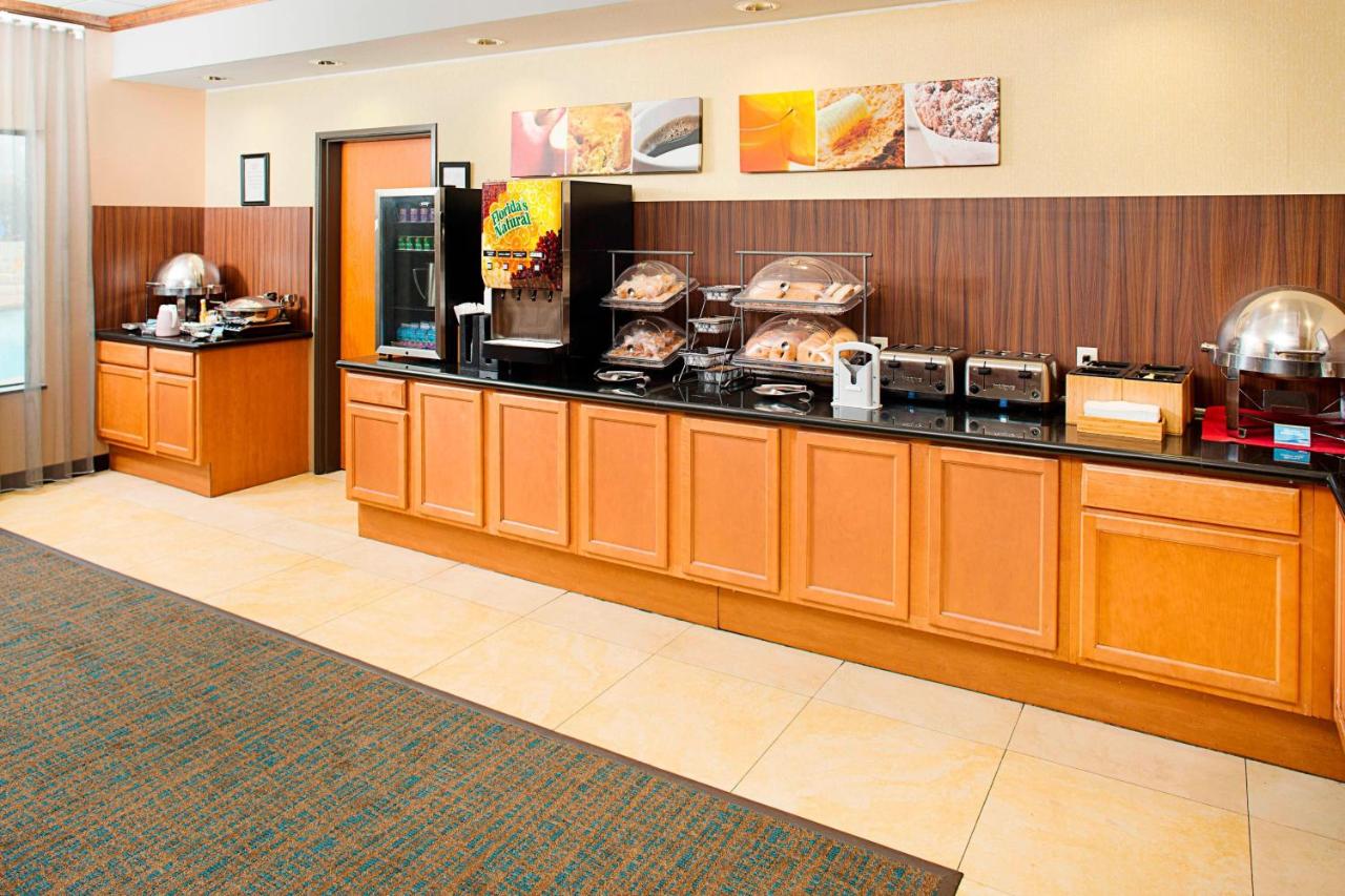 | Fairfield Inn & Suites by Marriott San Antonio Seaworld