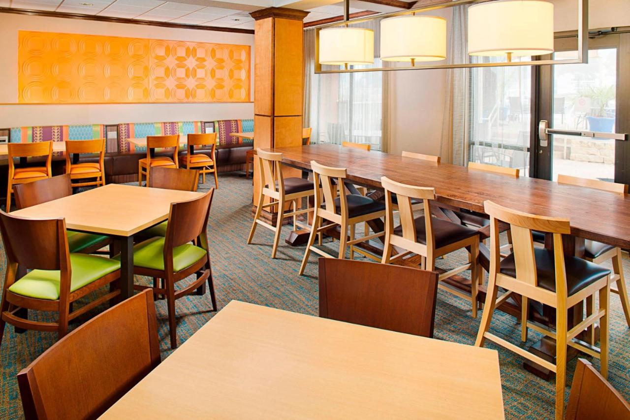 | Fairfield Inn & Suites by Marriott San Antonio Seaworld