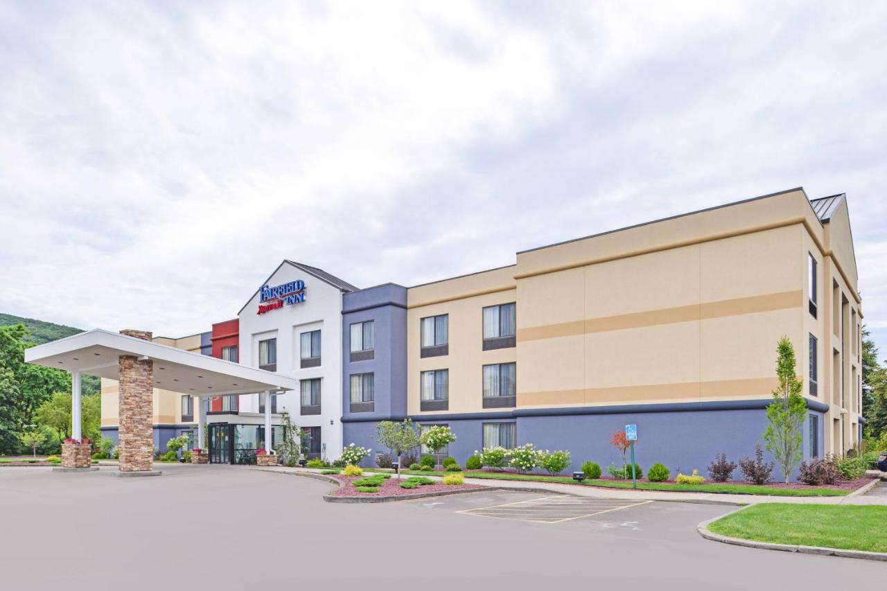 | Fairfield Inn Corning Riverside