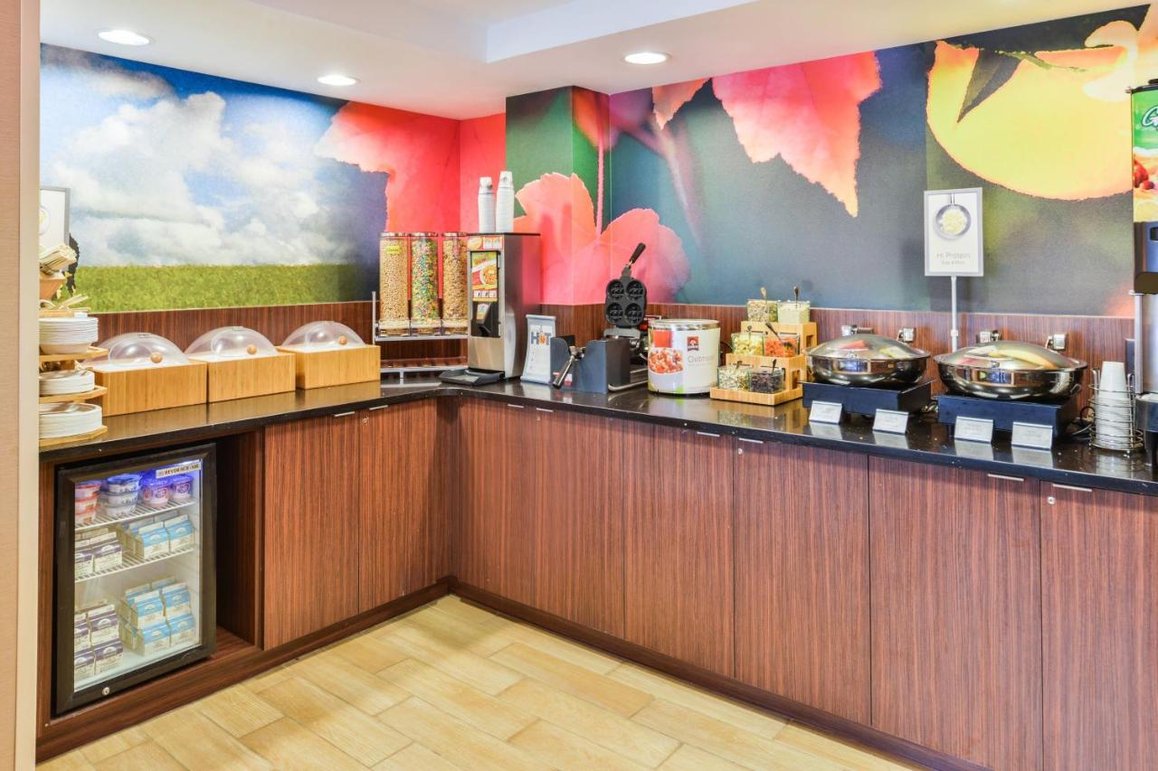 | Fairfield Inn Corning Riverside