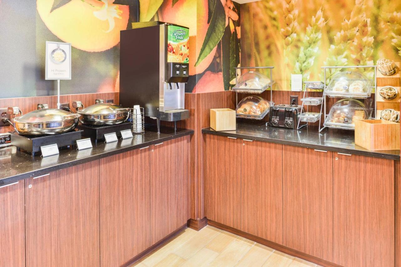 | Fairfield Inn Corning Riverside