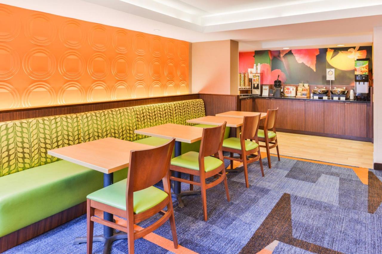 | Fairfield Inn Corning Riverside