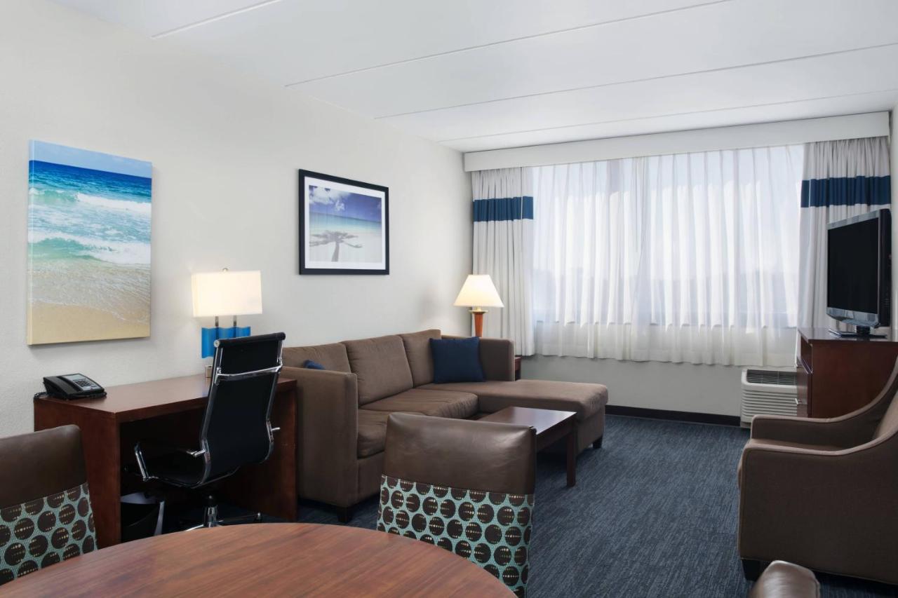 | Four Points by Sheraton Fort Lauderdale Airport/Cruise Port