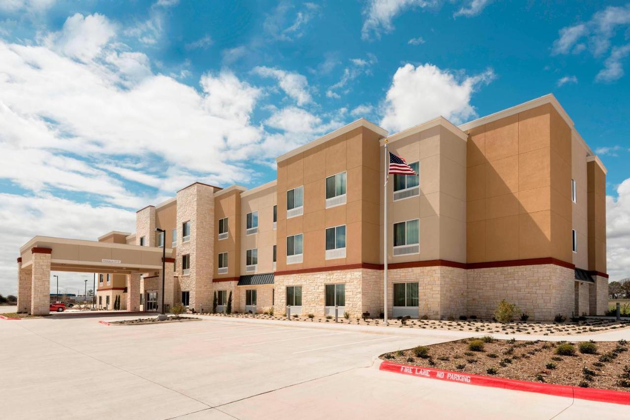 | Fairfield Inn & Suites by Marriott Fredericksburg