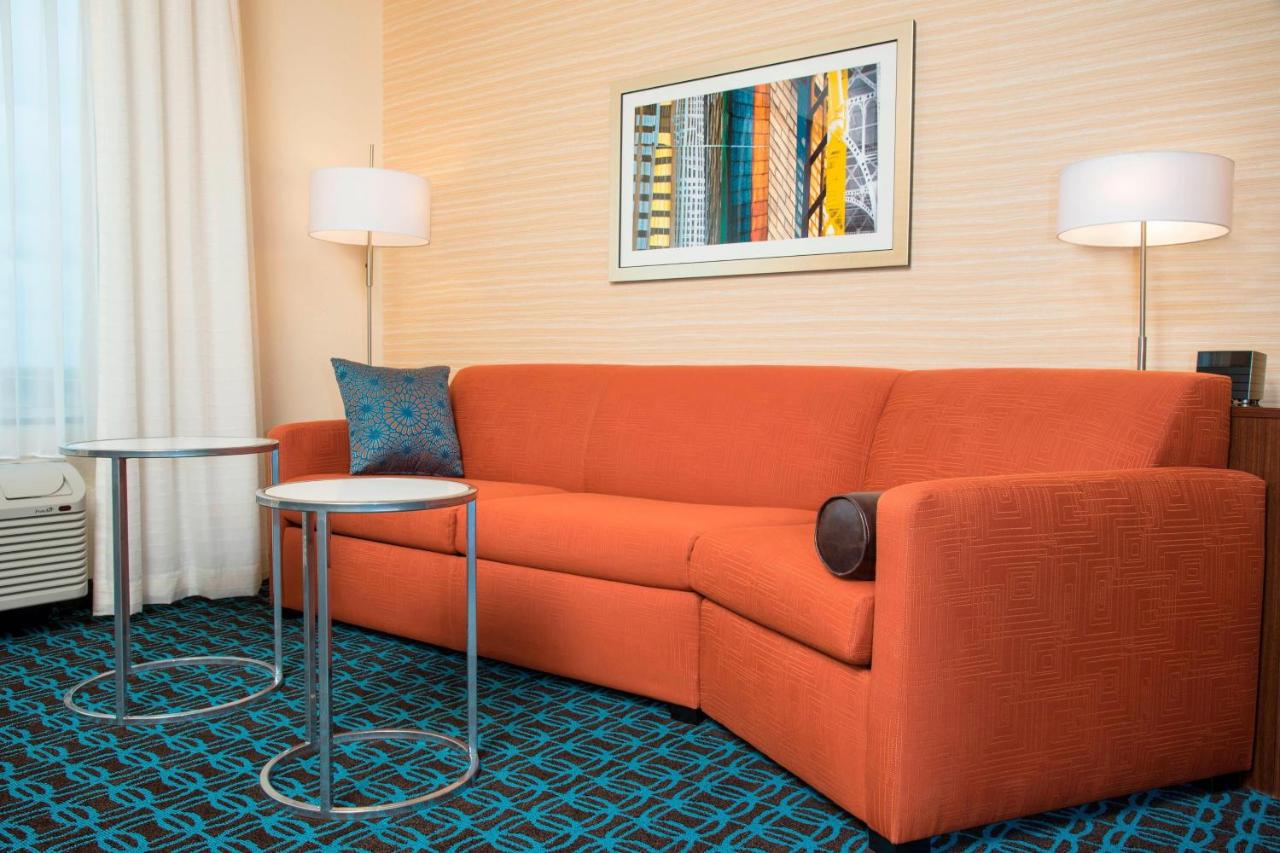 | Fairfield Inn & Suites by Marriott Fredericksburg