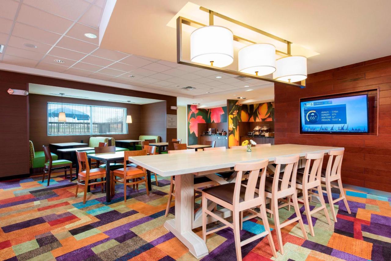 | Fairfield Inn & Suites by Marriott Fredericksburg