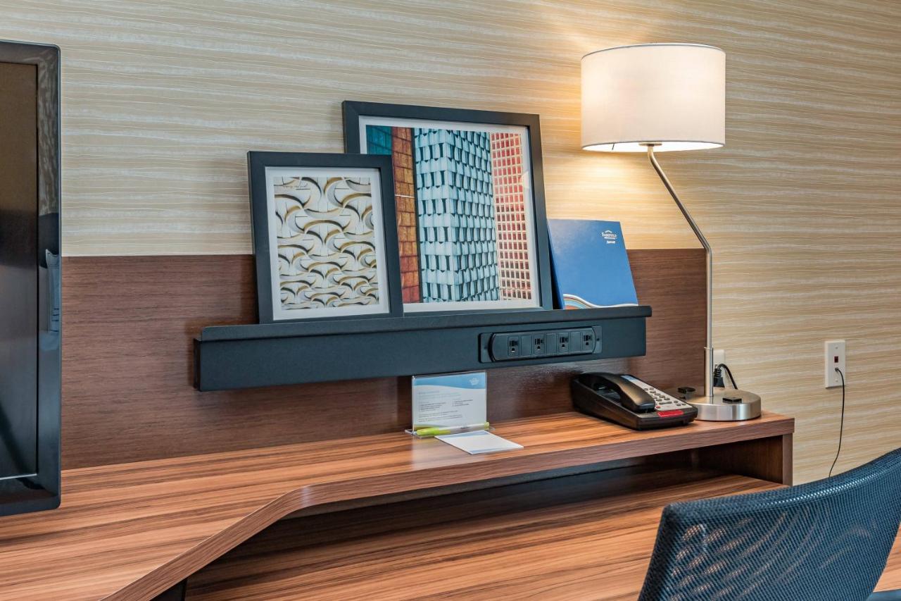 | Fairfield Inn & Suites Elkhart