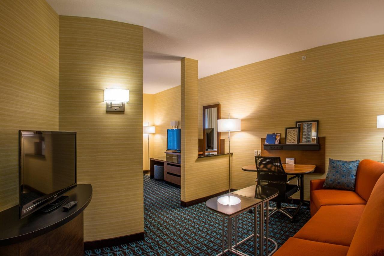 | Fairfield Inn & Suites Elkhart
