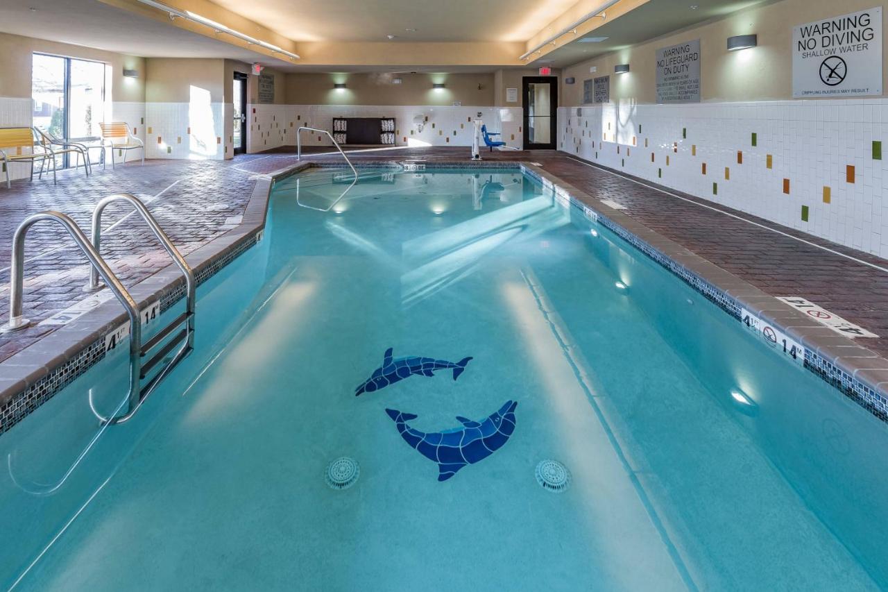 | Fairfield Inn & Suites Elkhart